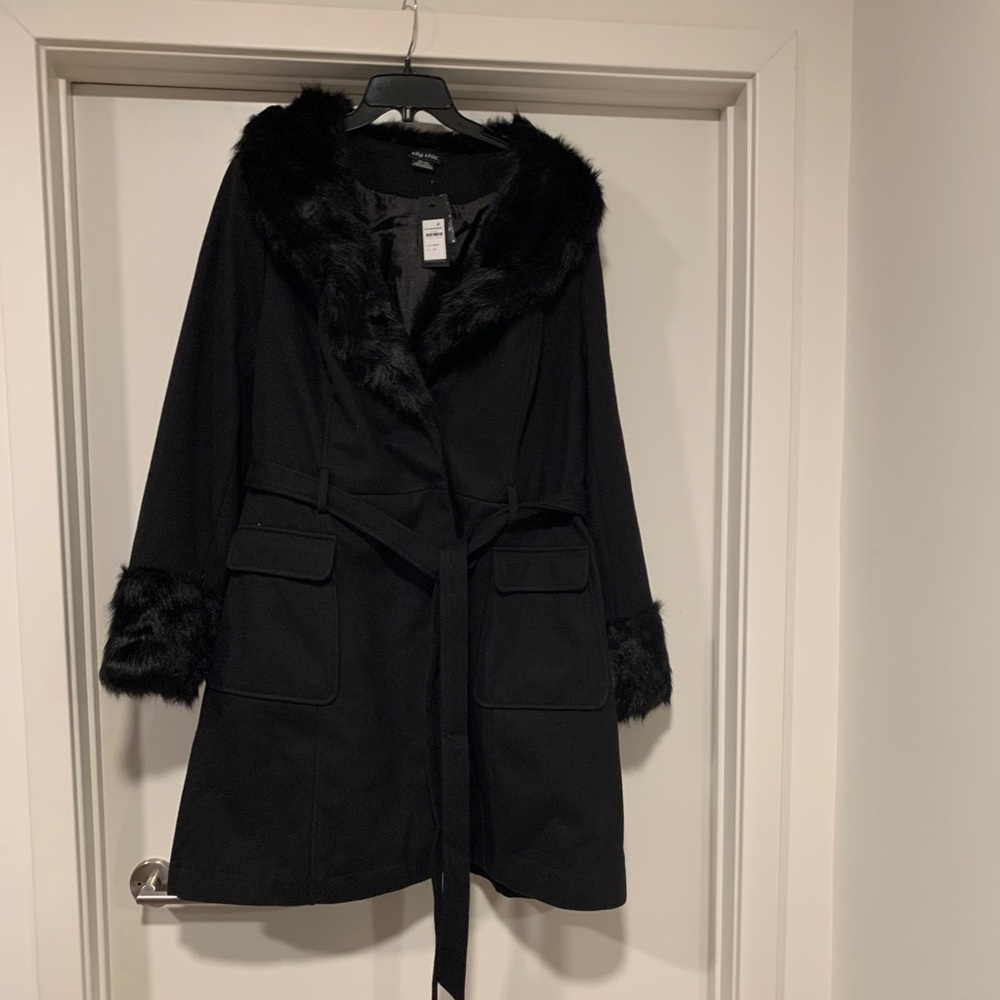 City Chic coat, size XXL (Women’s 24)